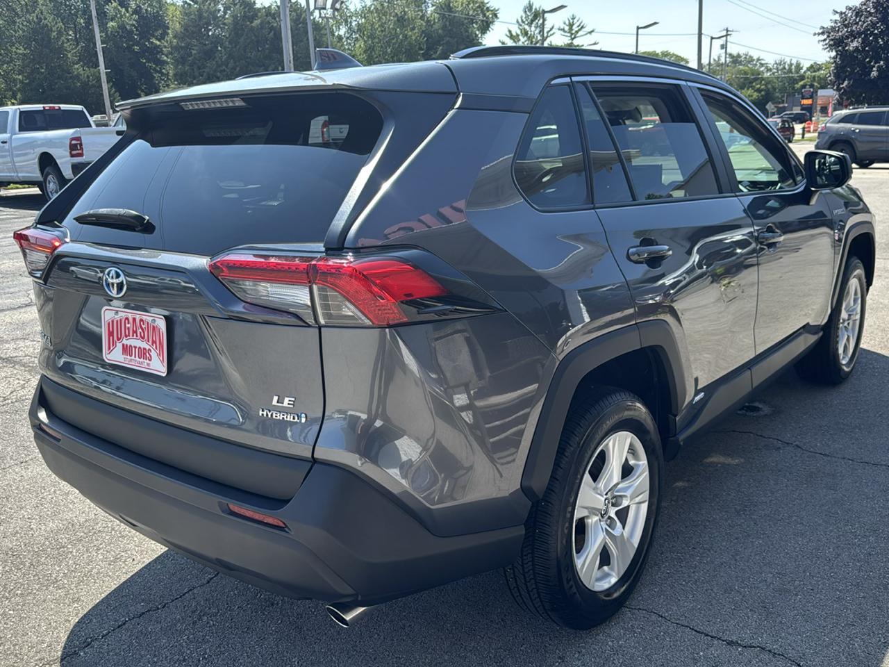 Toyota RAV4 Hybrid LE 2021