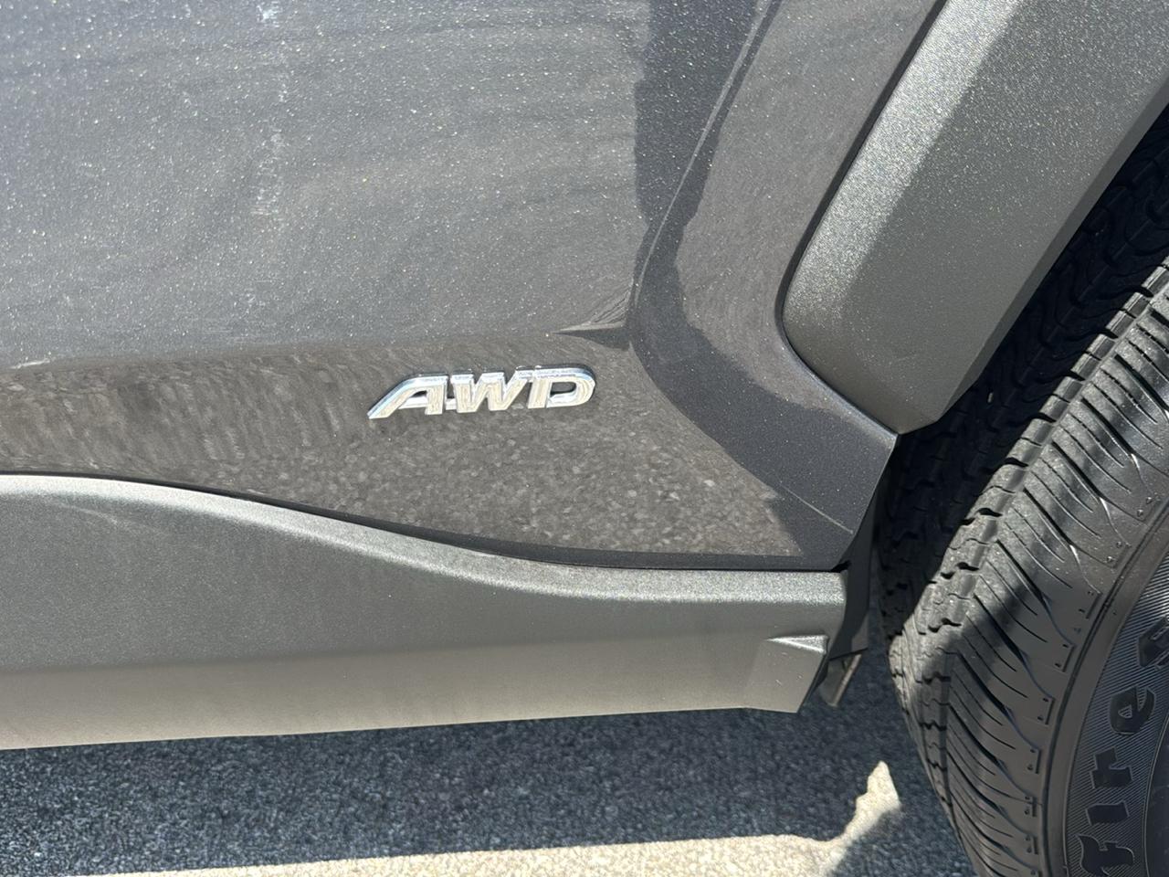 Toyota RAV4 Hybrid LE 2021