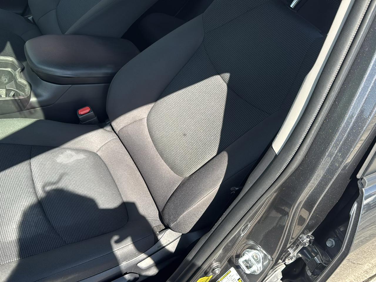 Toyota RAV4 Hybrid LE 2021