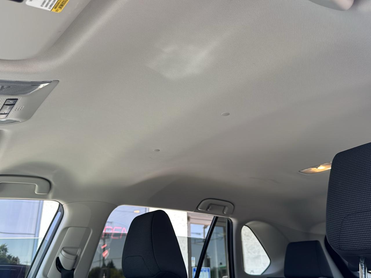 Toyota RAV4 Hybrid LE 2021