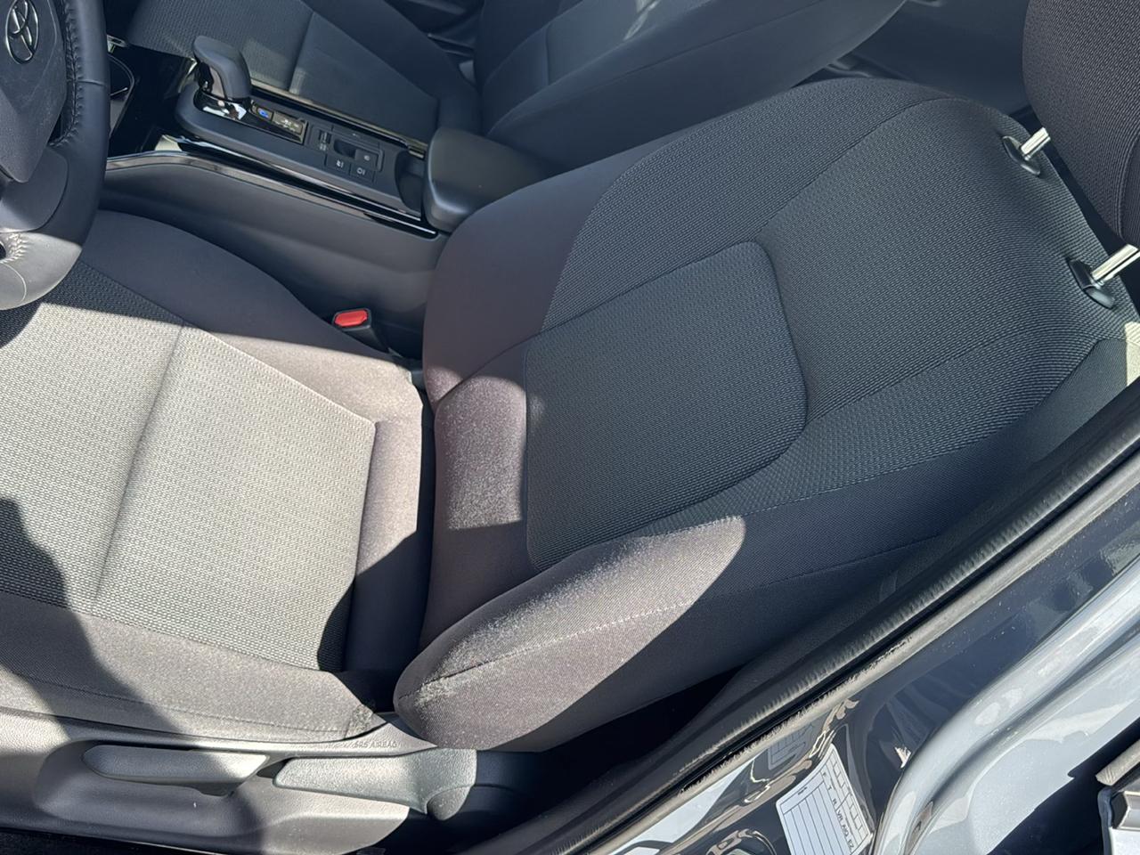 Toyota Prius LE 2025