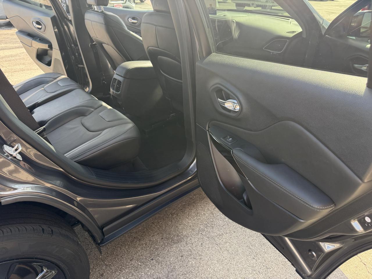 Jeep Cherokee  2022