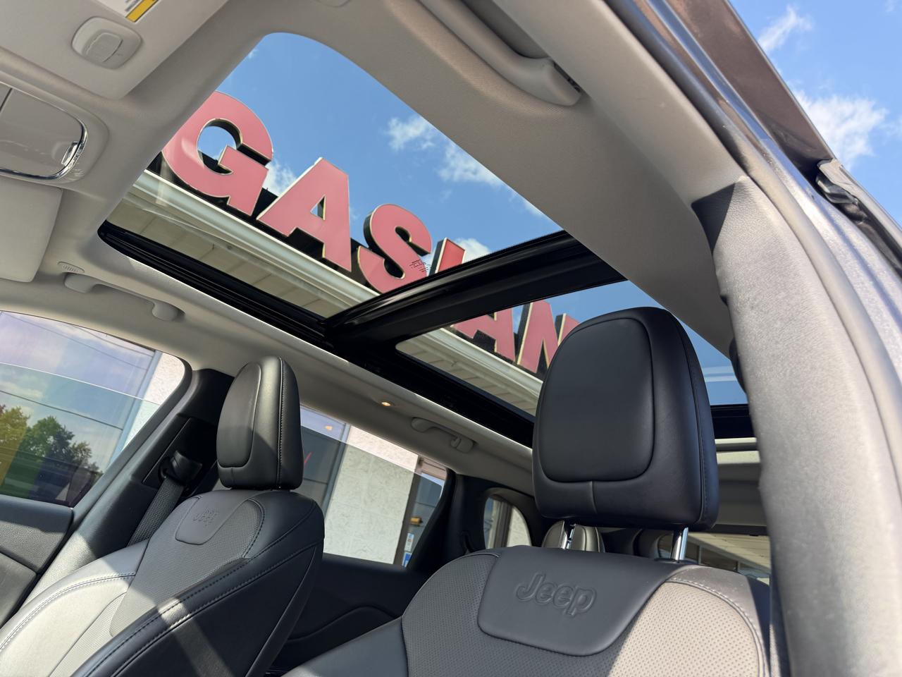 Jeep Cherokee  2022