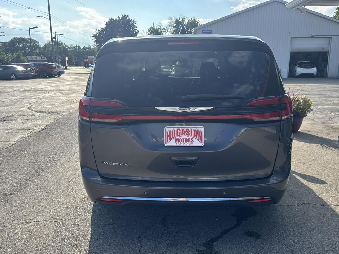 Chrysler Pacifica Touring L 2023