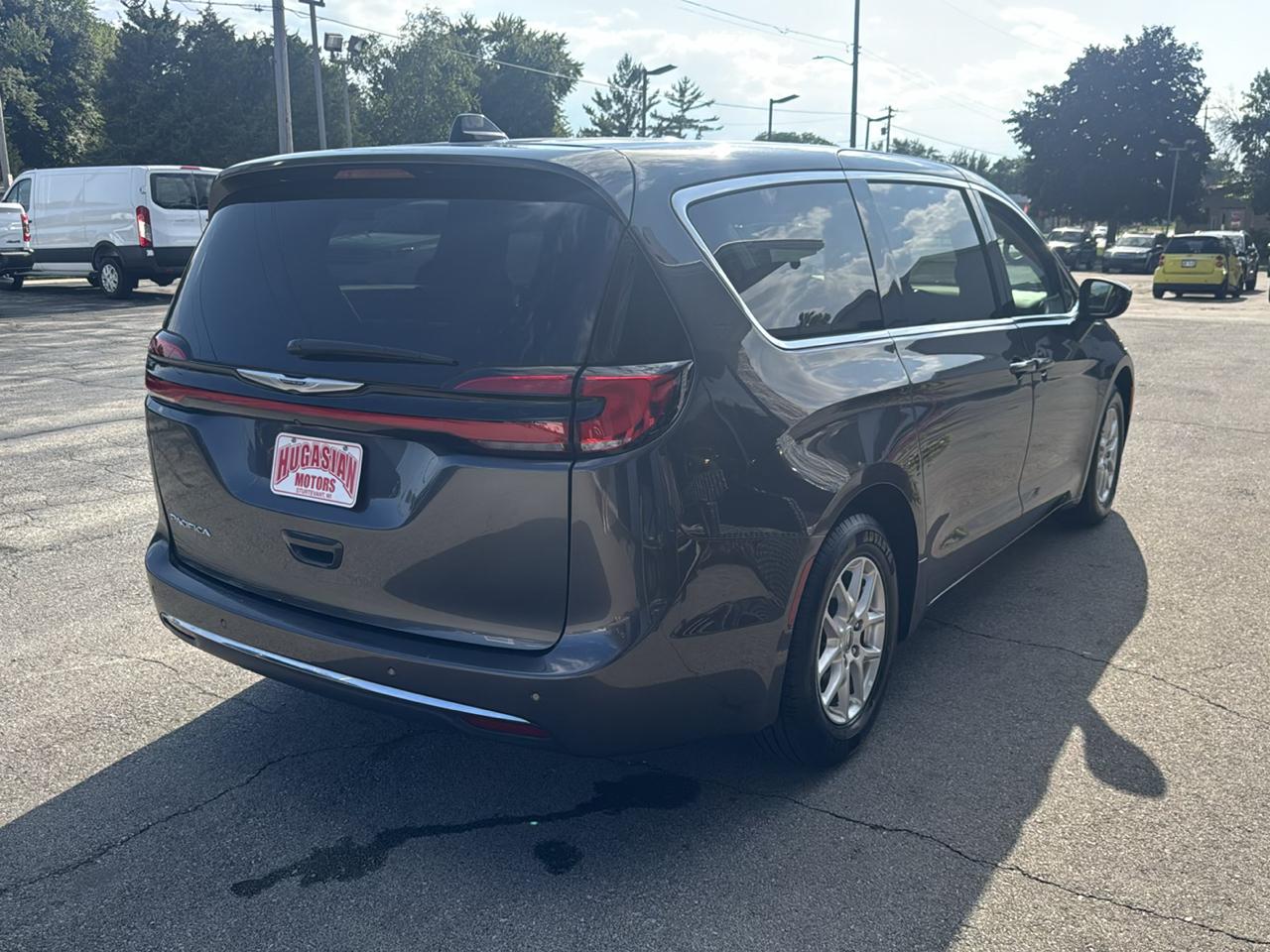 Chrysler Pacifica Touring L 2023