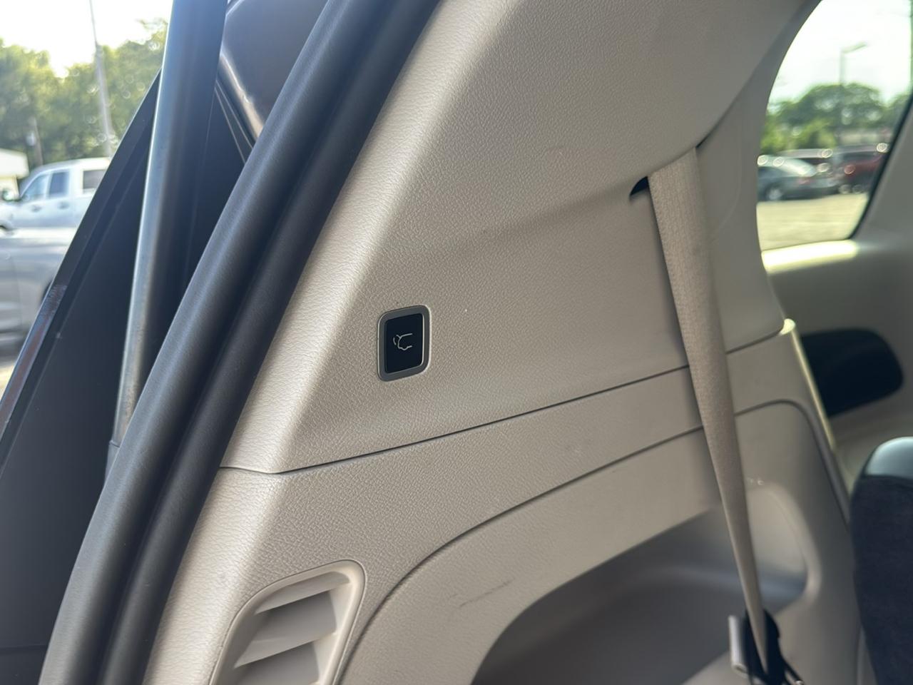 Chrysler Pacifica Touring L 2023