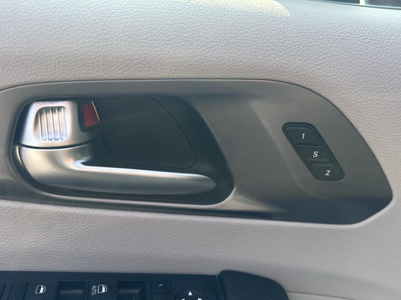 Chrysler Pacifica Touring L 2023