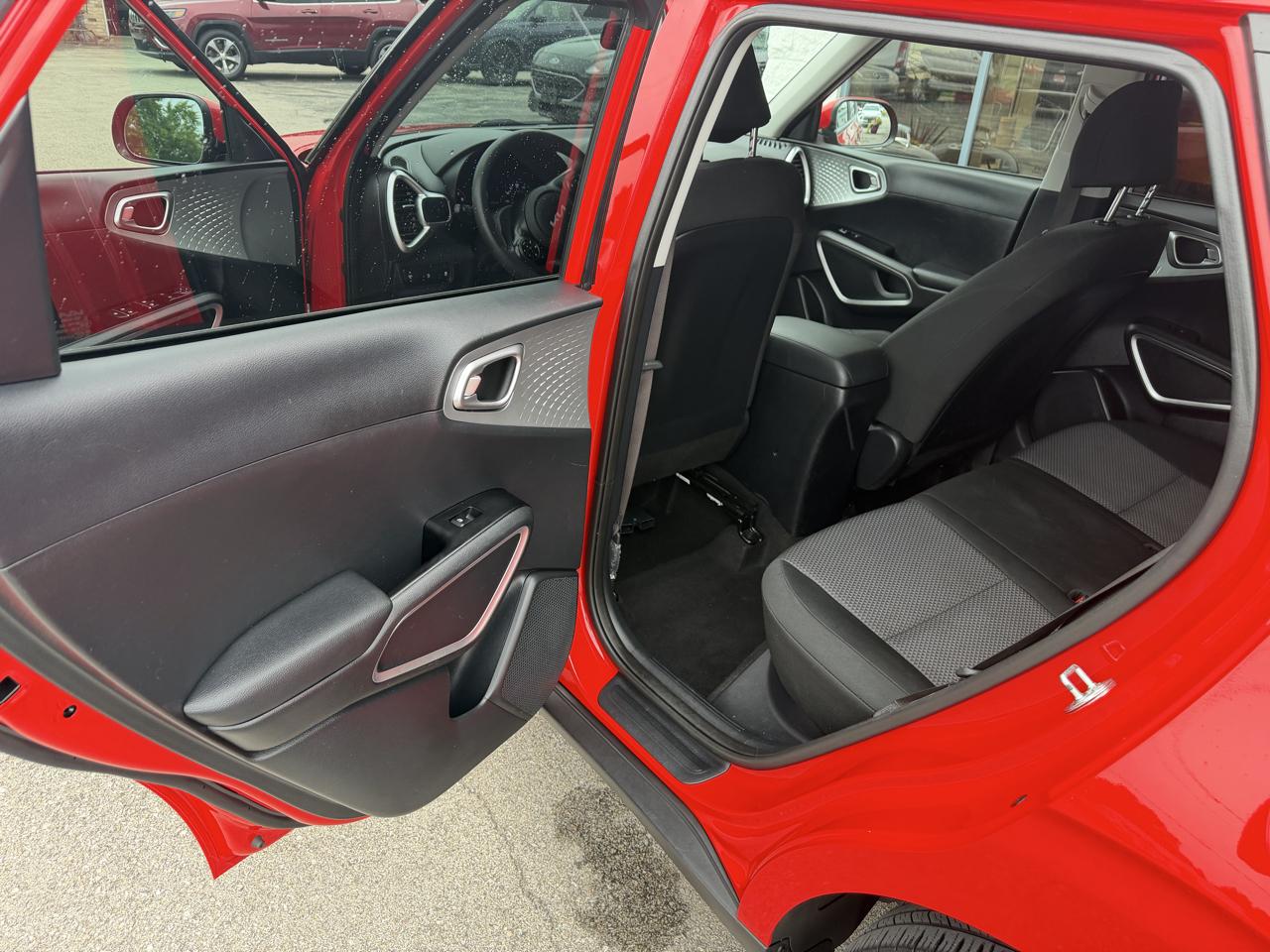 Kia Soul LX CVT 2022