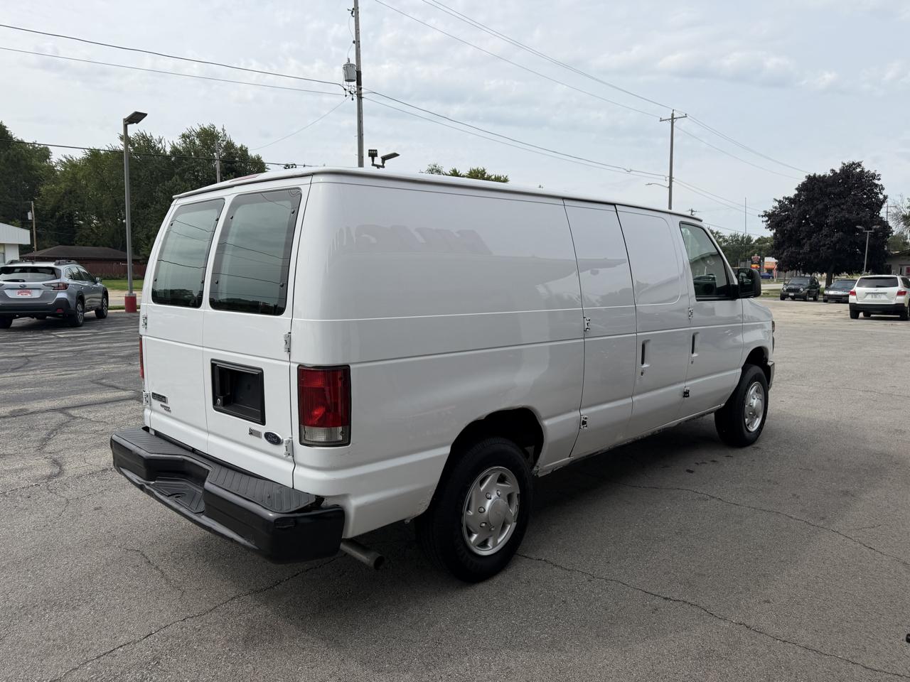 Ford Econoline E-150 2012