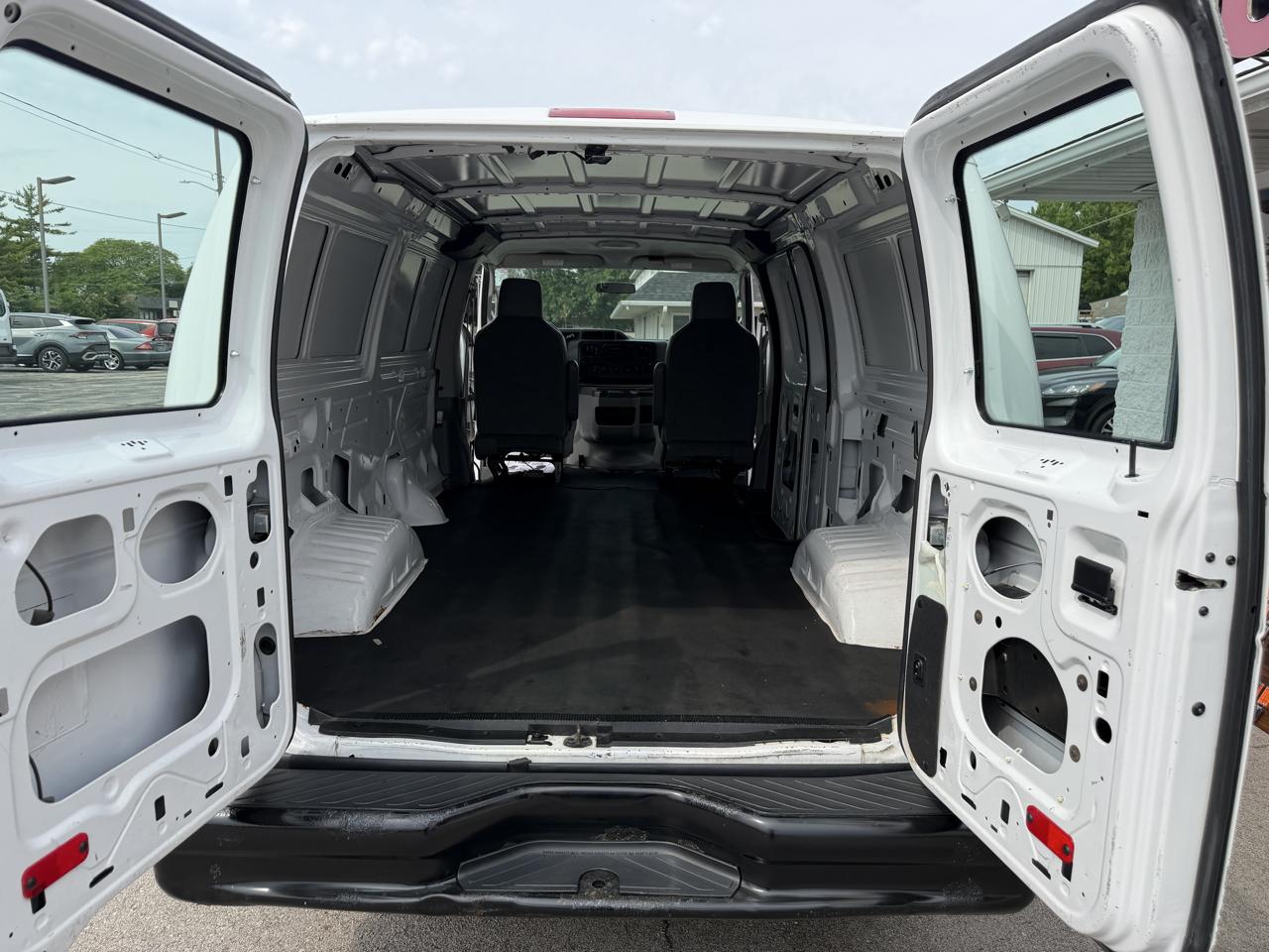 Ford Econoline E-150 2012