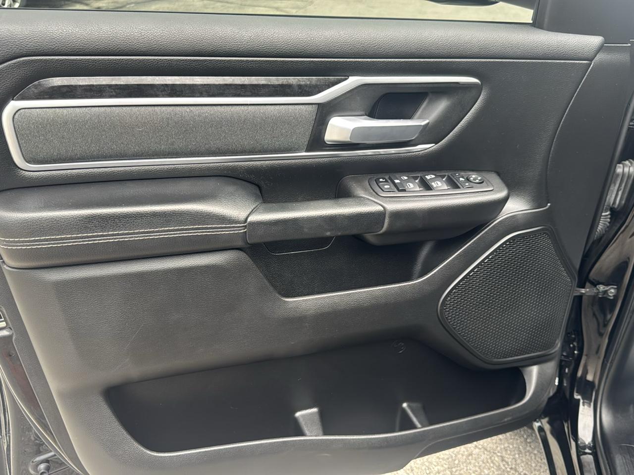RAM 1500 Lone Star Crew Cab SB 2WD 2023