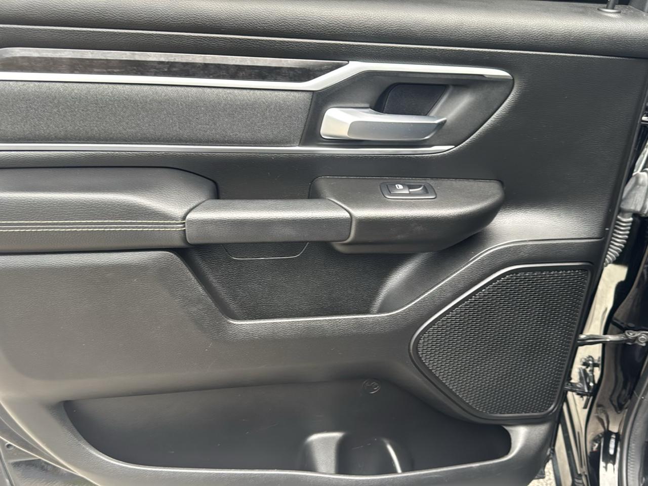 RAM 1500 Lone Star Crew Cab SB 2WD 2023