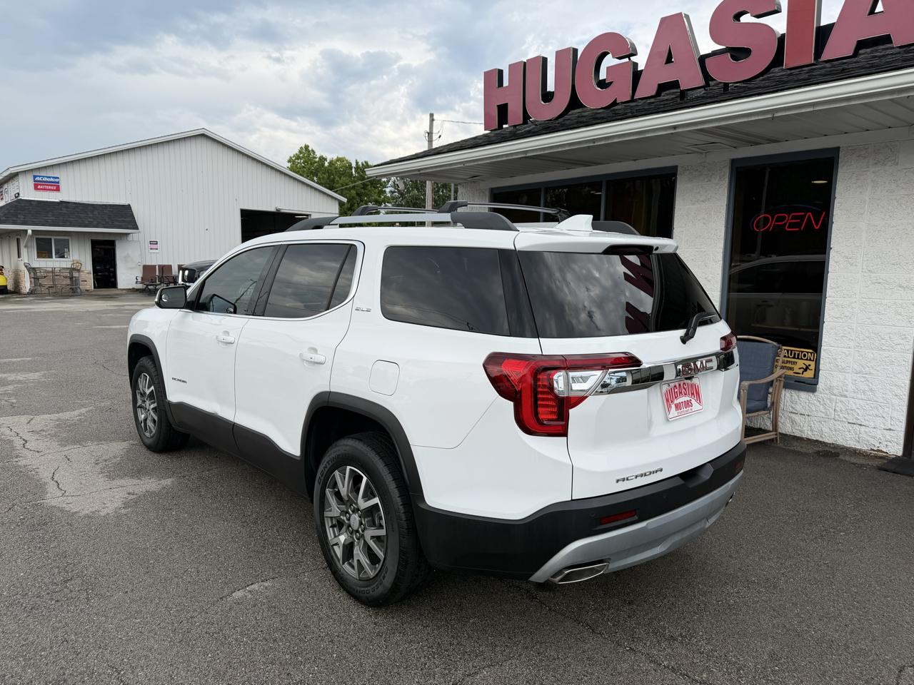 GMC Acadia SLE 2023