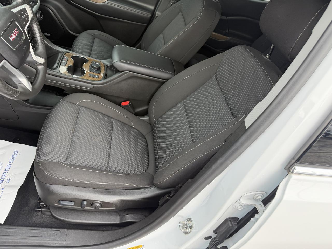 GMC Acadia SLE 2023