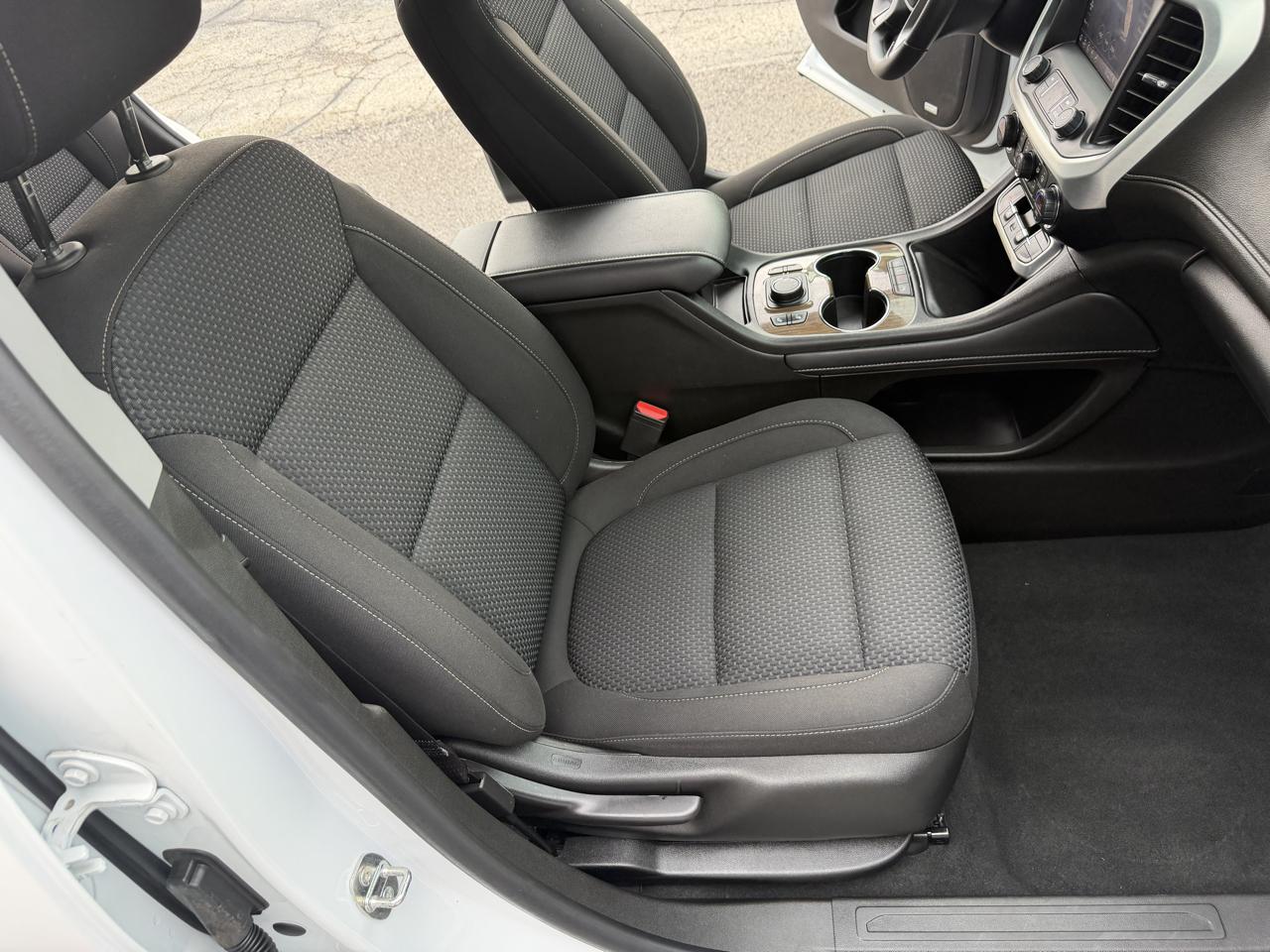 GMC Acadia SLE 2023