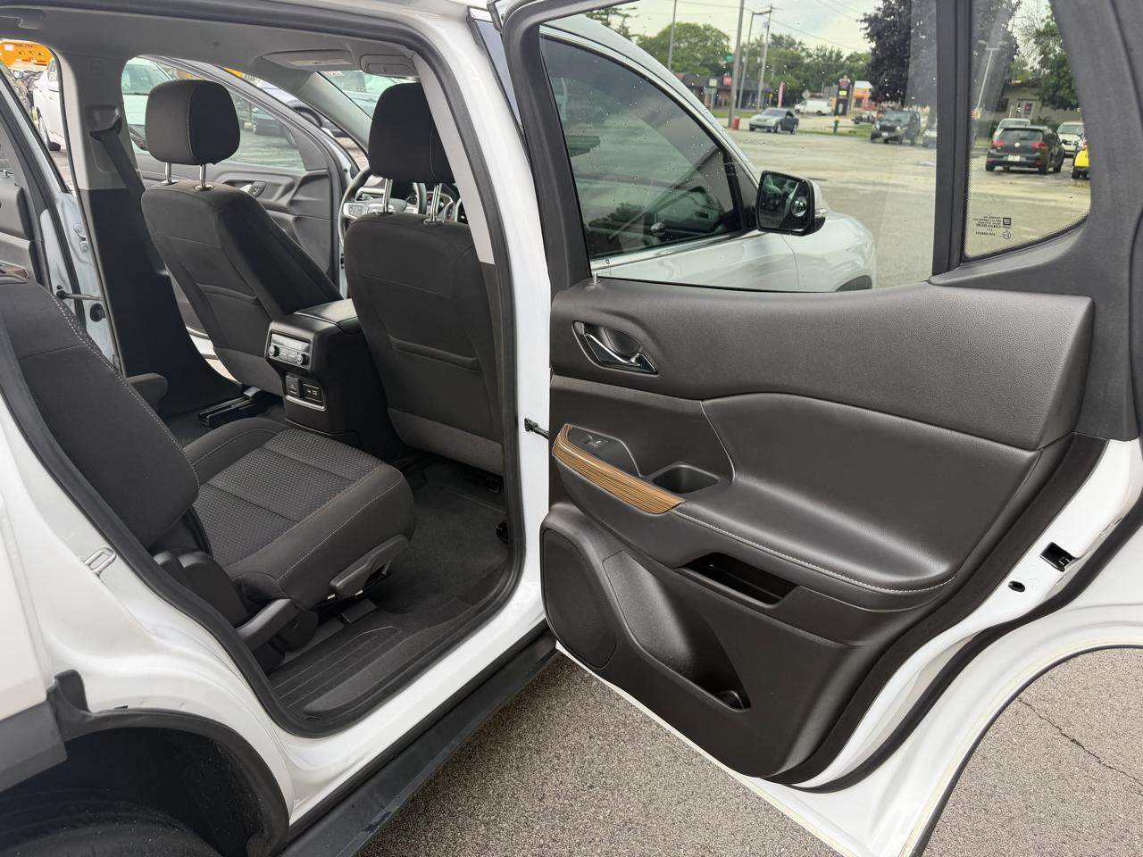GMC Acadia SLE 2023