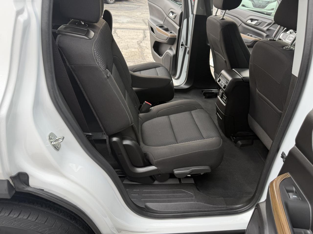 GMC Acadia SLE 2023