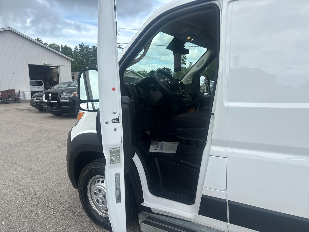 RAM Promaster 2500 Low Roof 2025