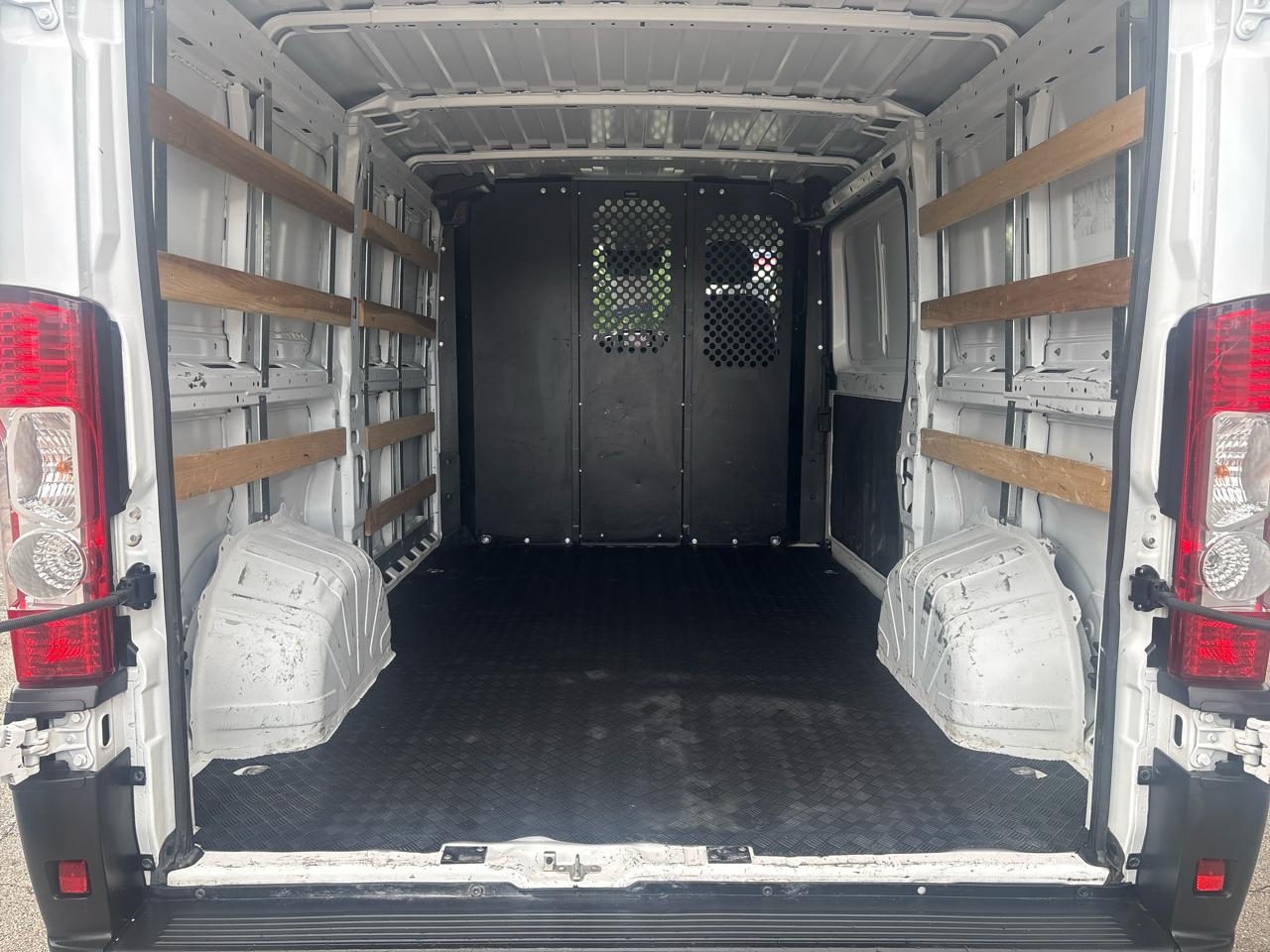 RAM Promaster 2500 Low Roof 2025