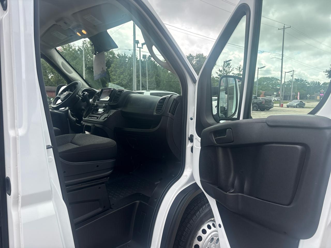 RAM Promaster 2500 Low Roof 2025