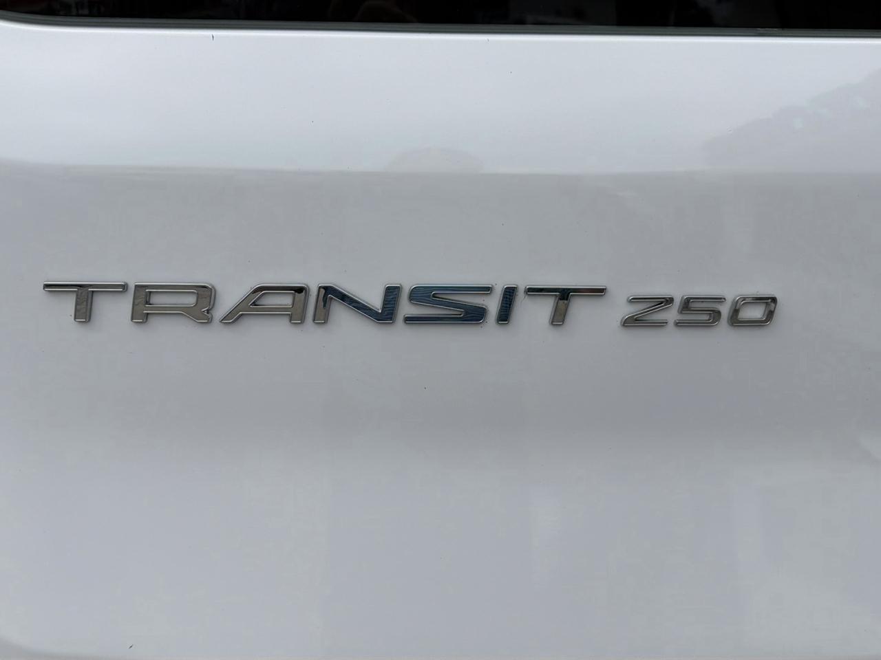 2025 Ford Transit Van Base - Photo 7