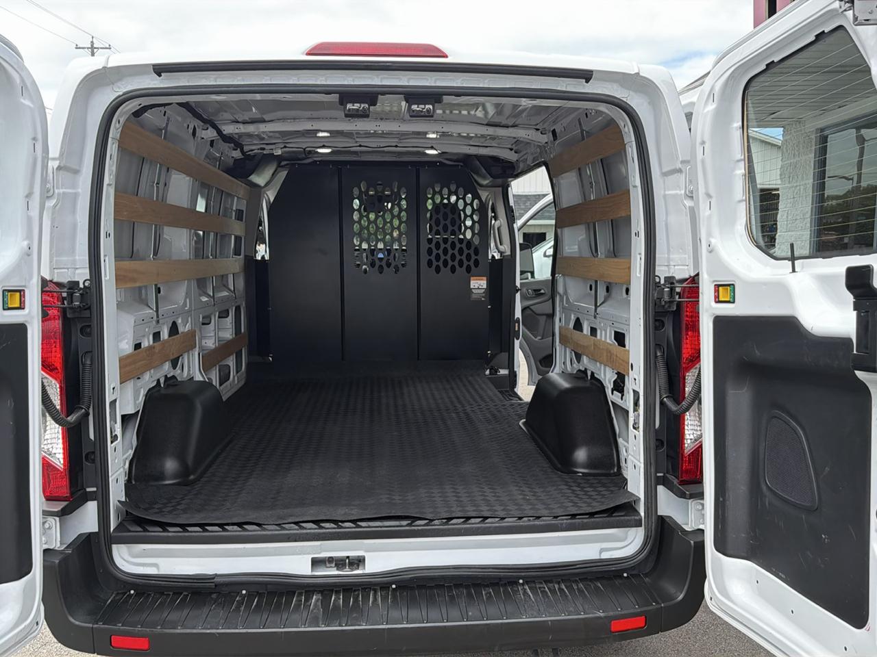 2025 Ford Transit Van Base - Photo 15