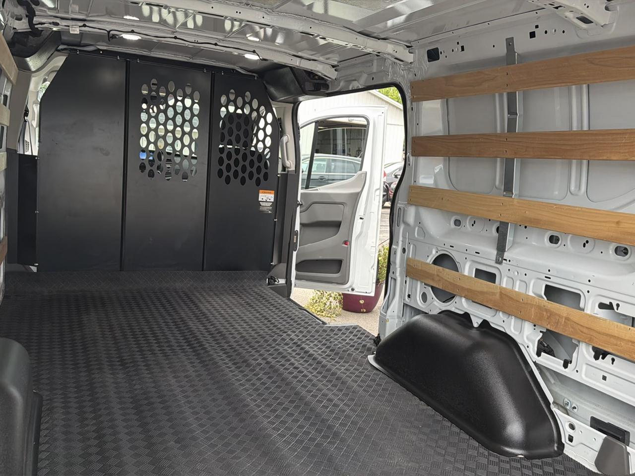 2025 Ford Transit Van Base - Photo 16