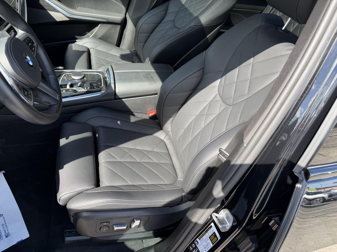 BMW X5 xDrive40i 2025