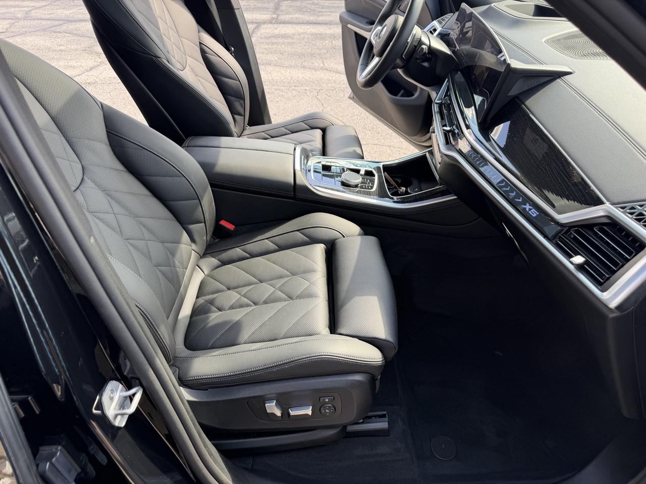 BMW X5 xDrive40i 2025