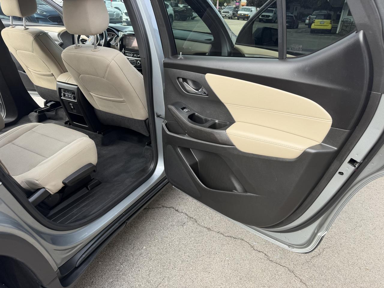 Chevrolet Traverse LT Cloth AWD 2023