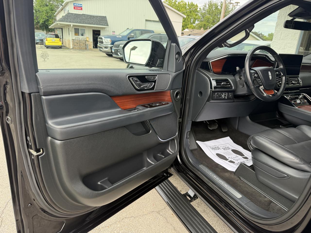 Lincoln Navigator L Reserve 4WD 2022