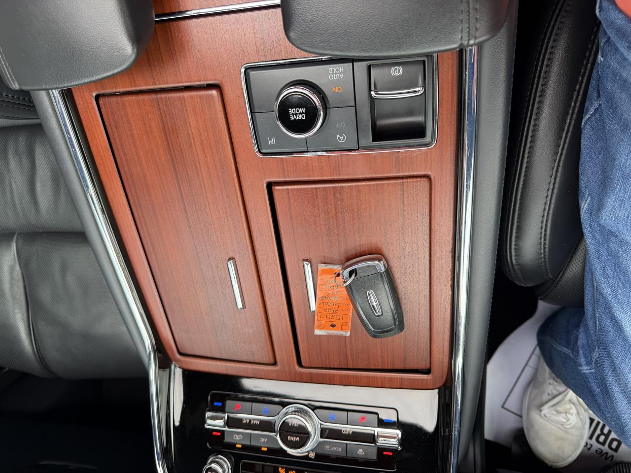 Lincoln Navigator L Reserve 4WD 2022