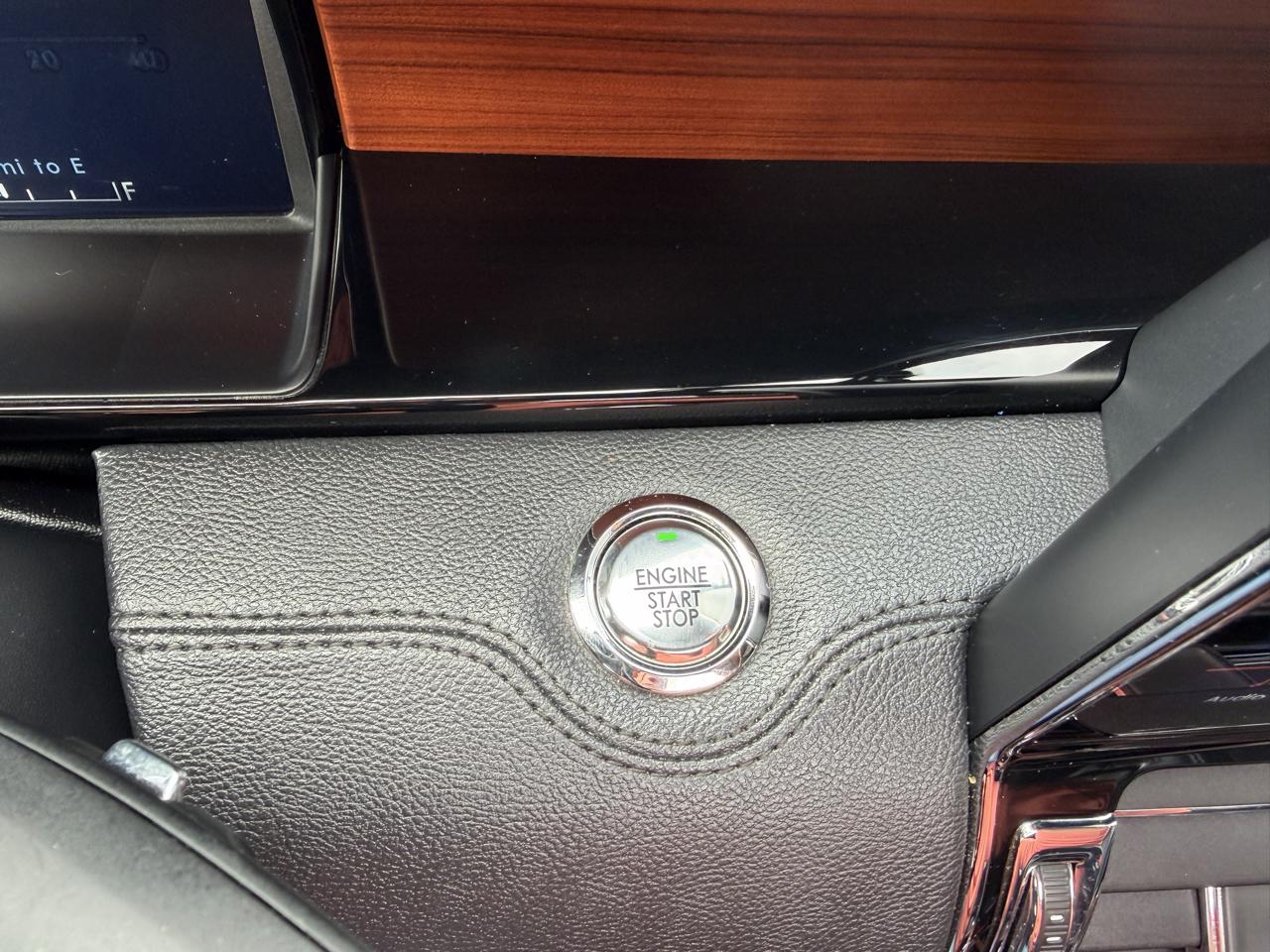 Lincoln Navigator L Reserve 4WD 2022