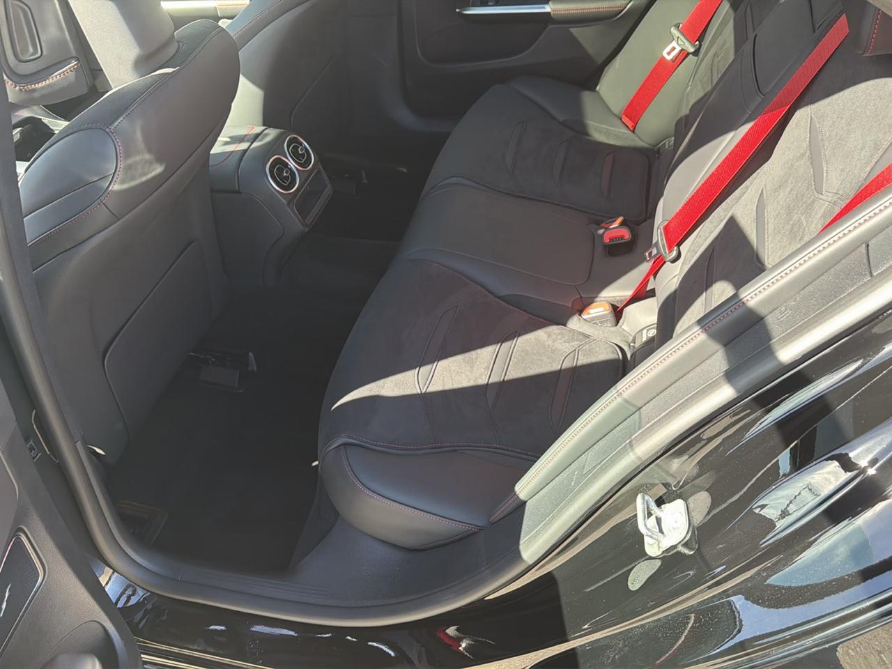 Mercedes-Benz C-Class AMG43 Sedan 2025
