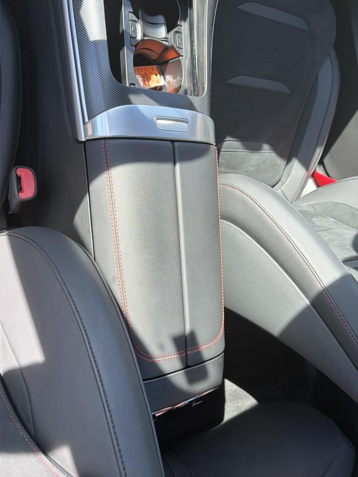 Mercedes-Benz C-Class AMG43 Sedan 2025