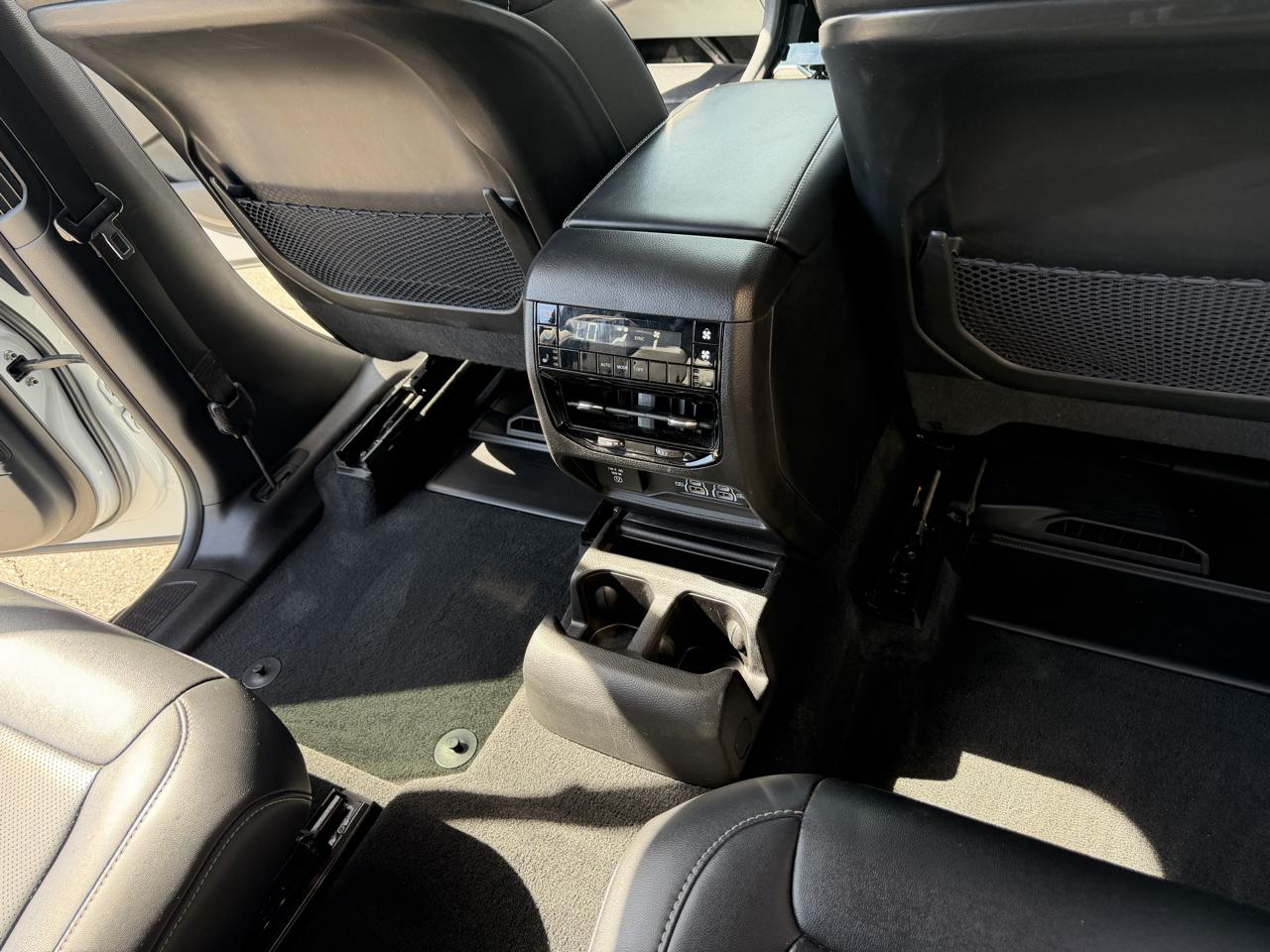 Jeep Grand Cherokee L Limited 4WD 2023