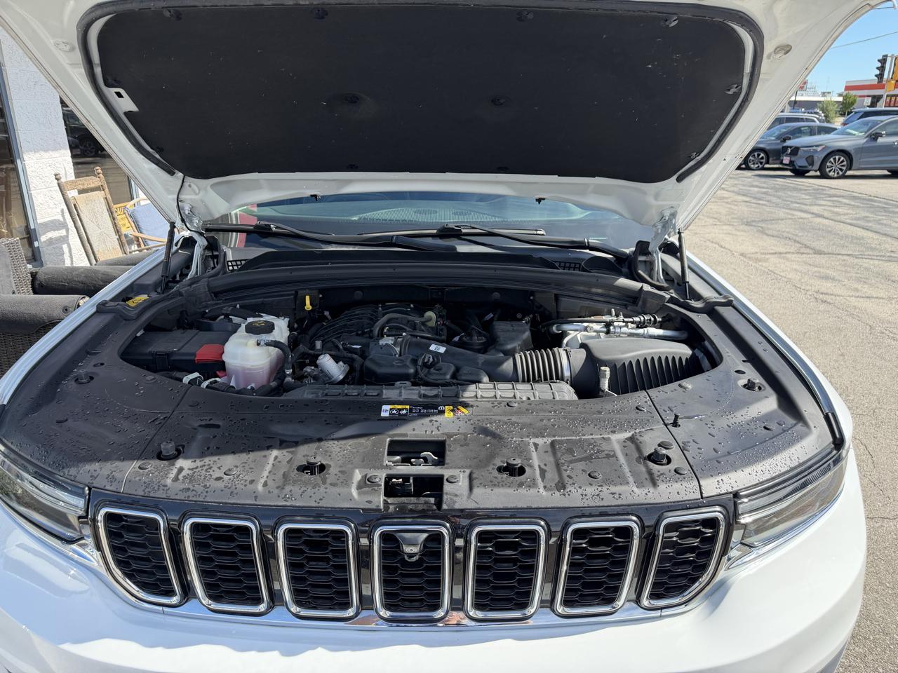 Jeep Grand Cherokee L Limited 4WD 2023
