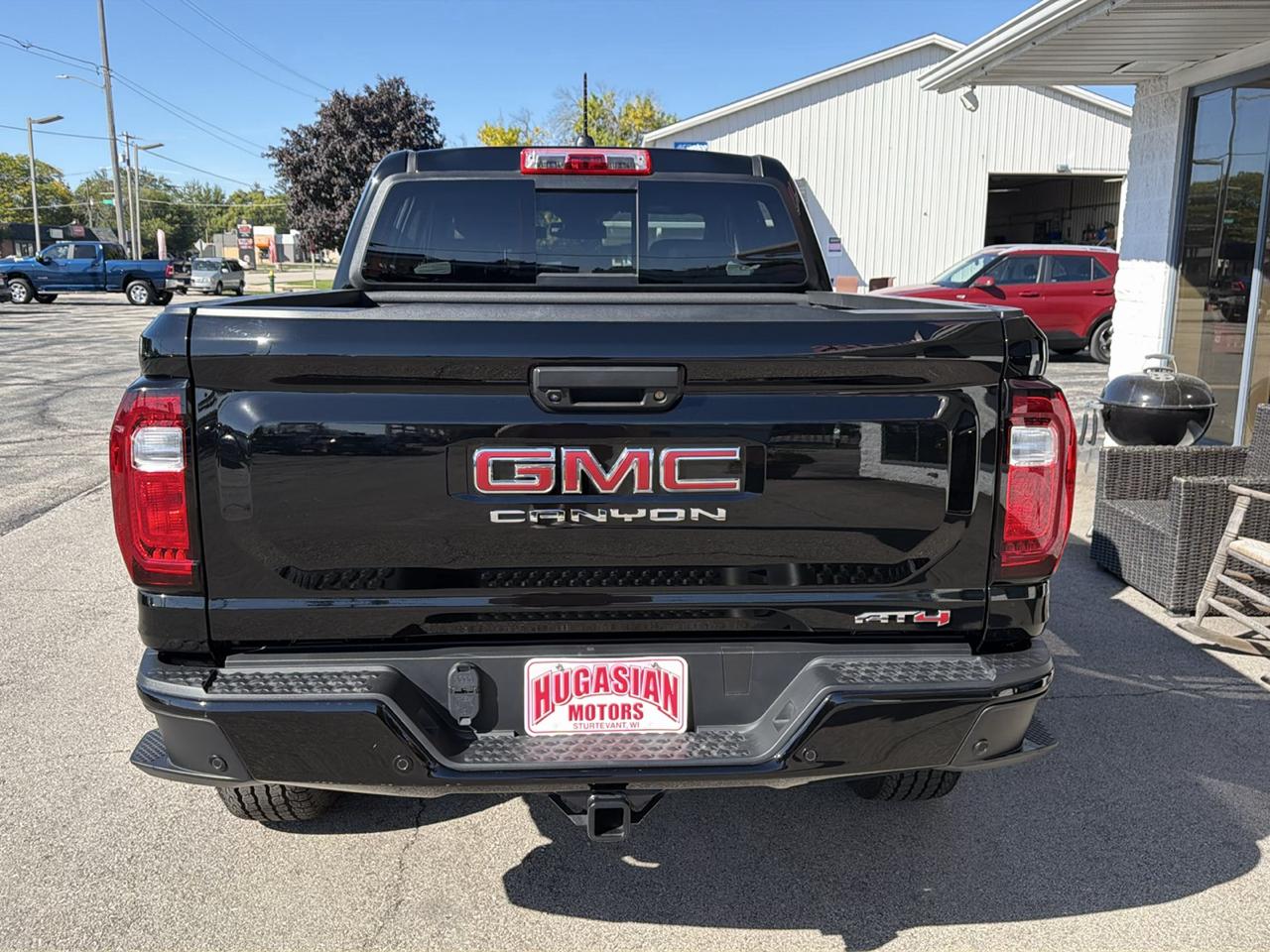 GMC Canyon AT4 Crew Cab 4WD 2025