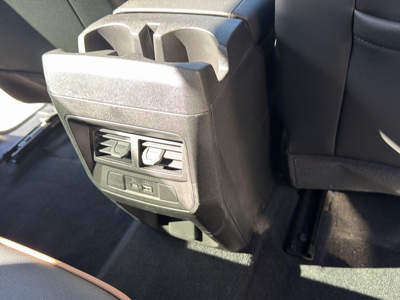 GMC Canyon AT4 Crew Cab 4WD 2025