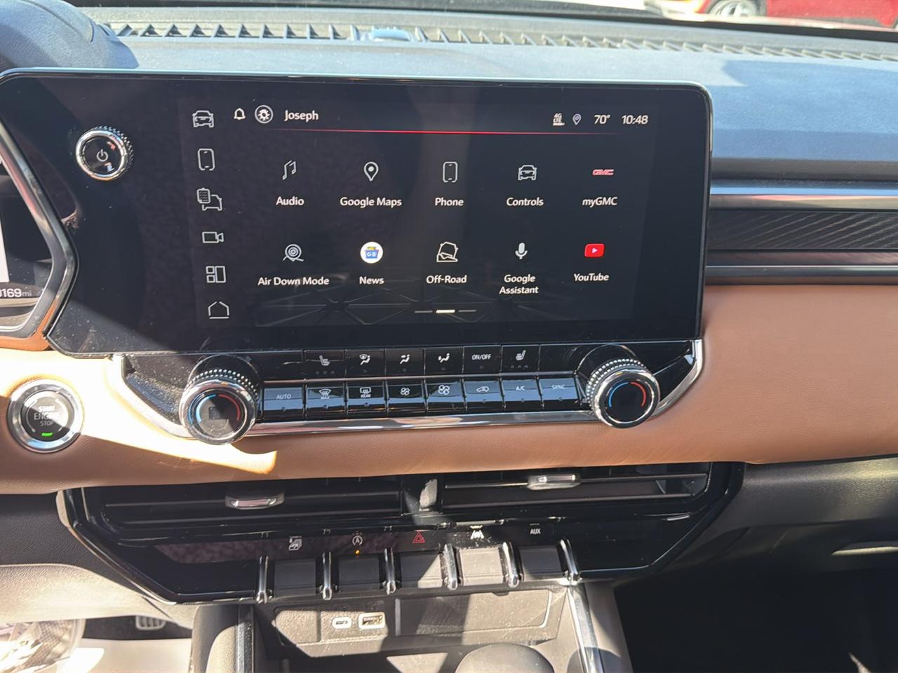 GMC Canyon AT4 Crew Cab 4WD 2025