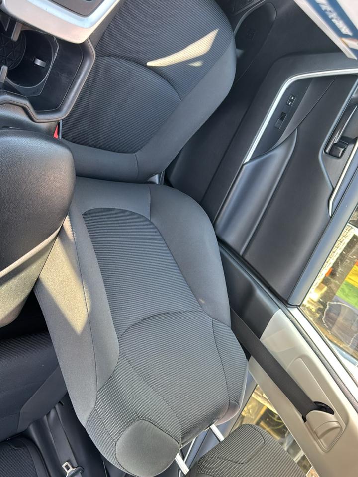 Toyota RAV4 Hybrid LE 2024