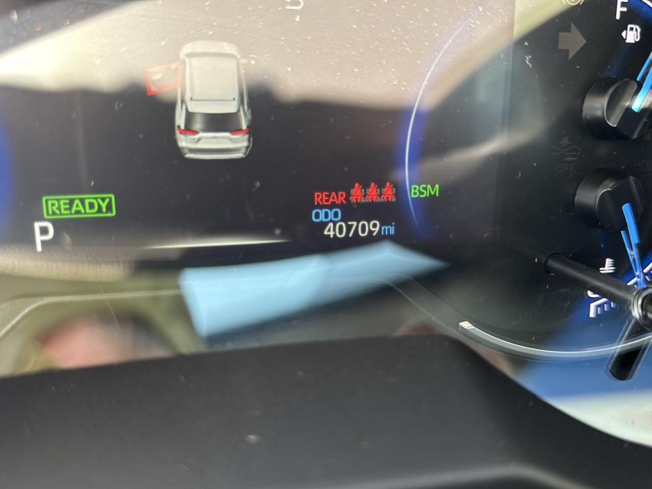 Toyota RAV4 Hybrid LE 2024
