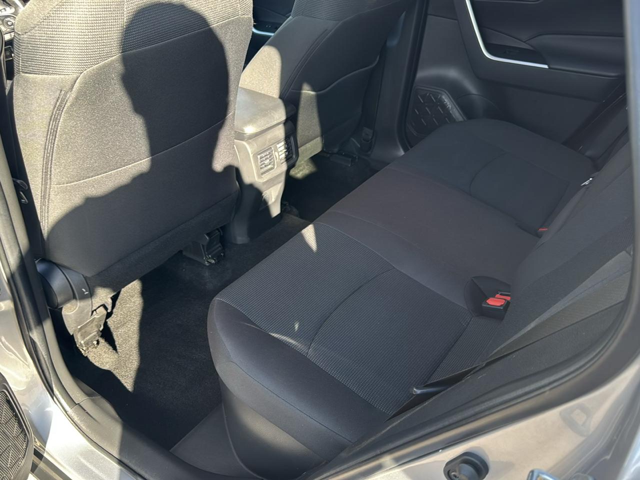 Toyota RAV4 Hybrid LE 2024