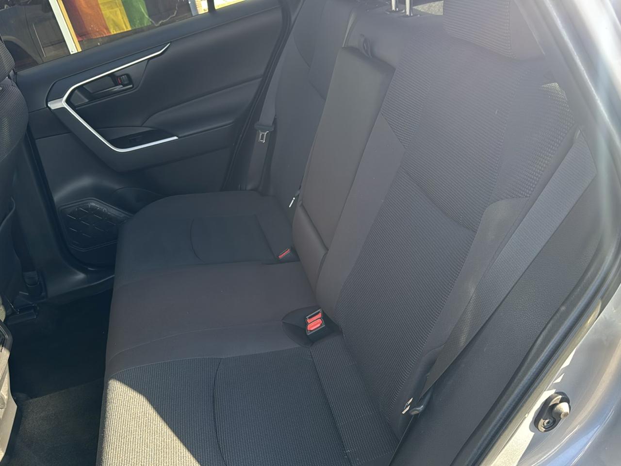 Toyota RAV4 Hybrid LE 2024