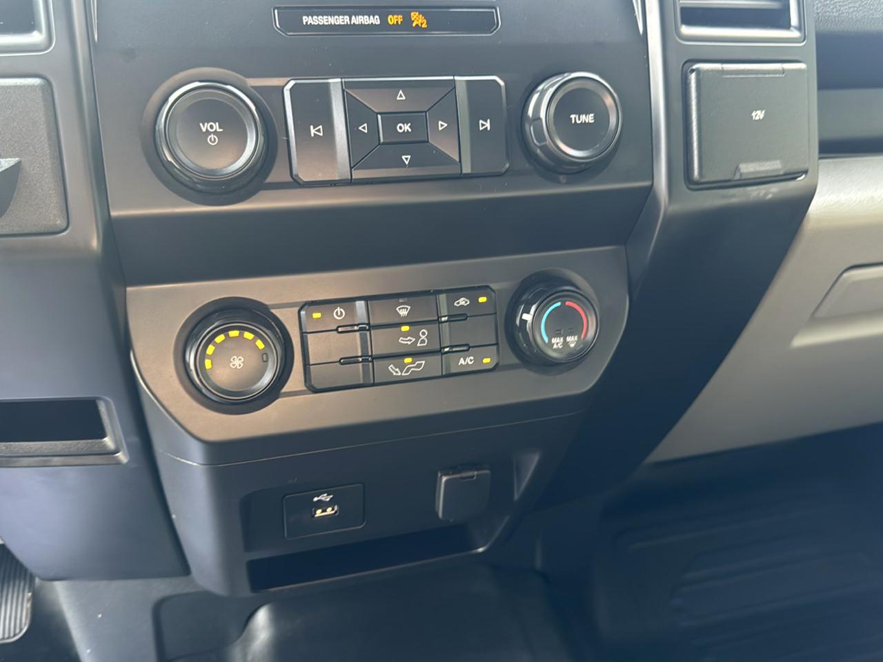 Ford F-150 XL SuperCrew 2WD 2019