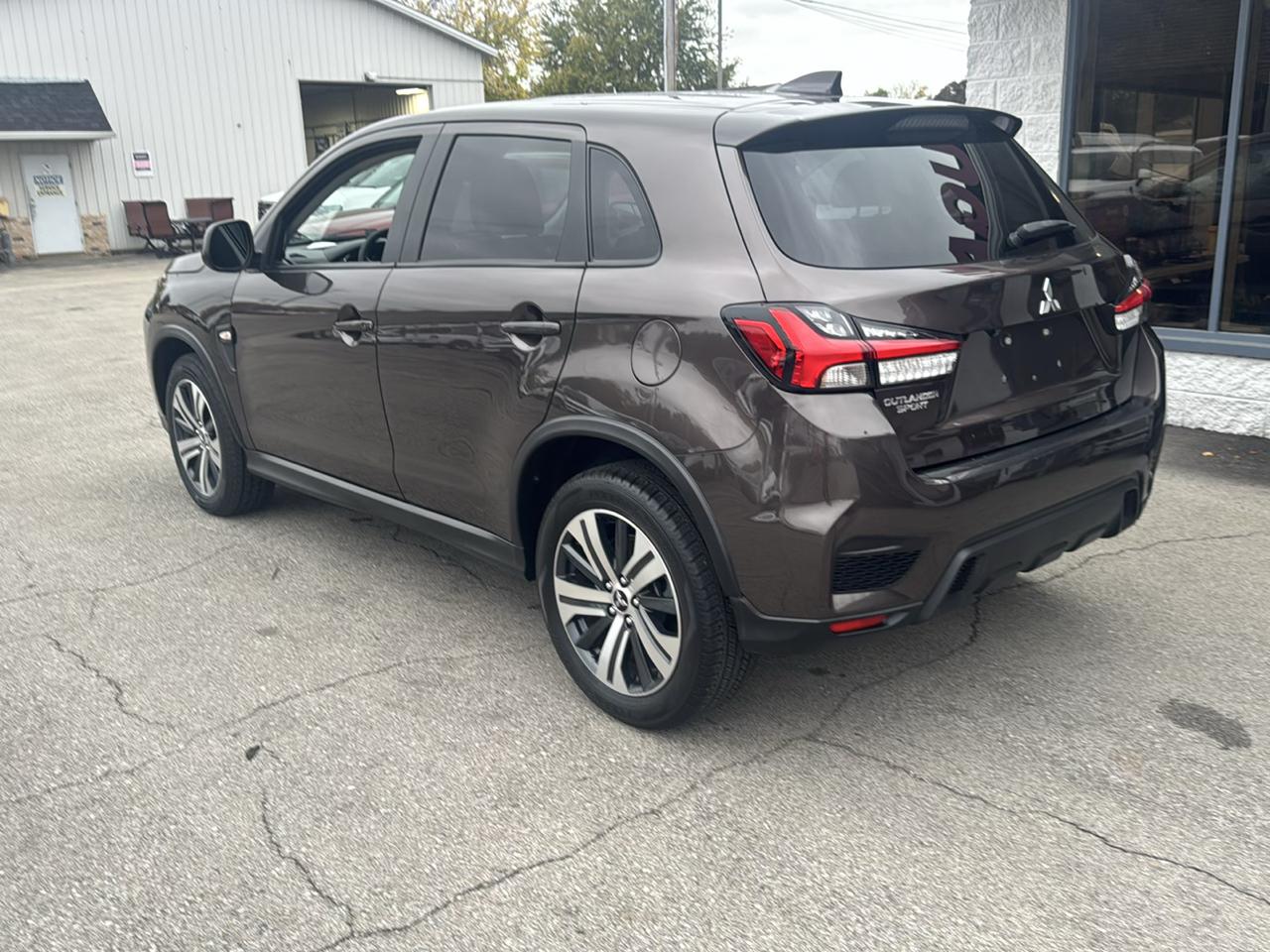 Mitsubishi Outlander Sport 2.0 ES CVT 2021
