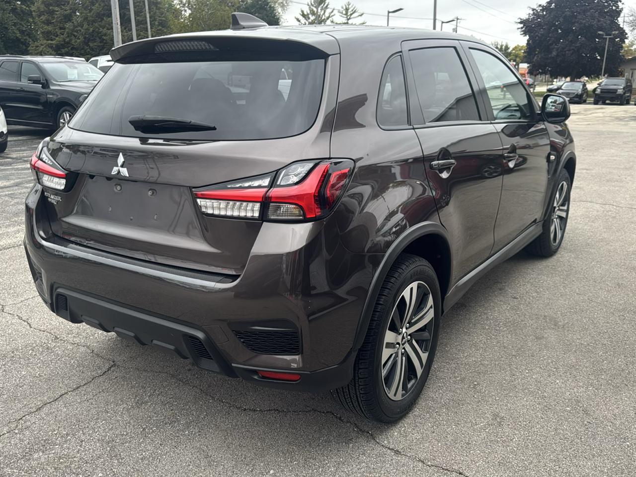 Mitsubishi Outlander Sport 2.0 ES CVT 2021