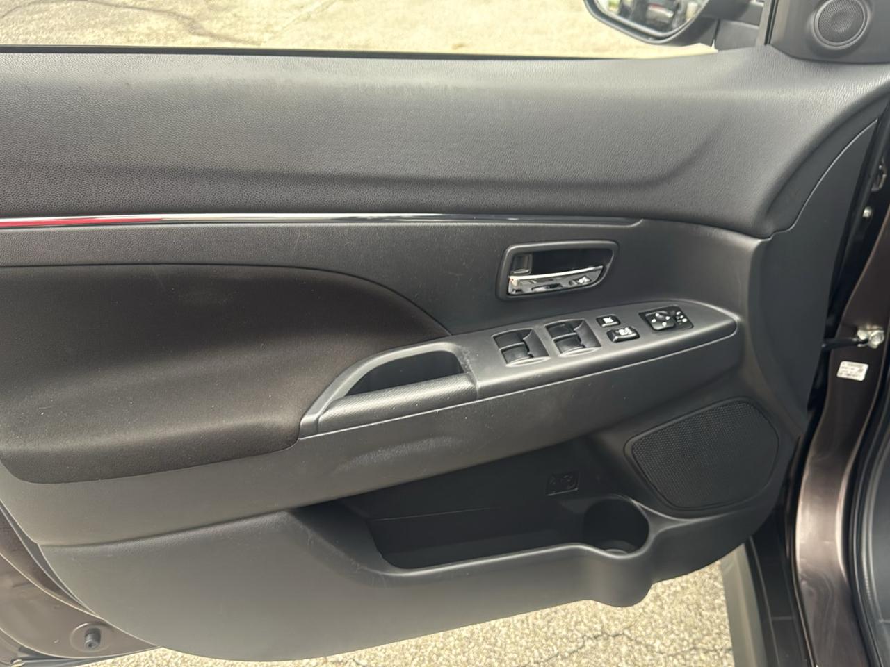 Mitsubishi Outlander Sport 2.0 ES CVT 2021