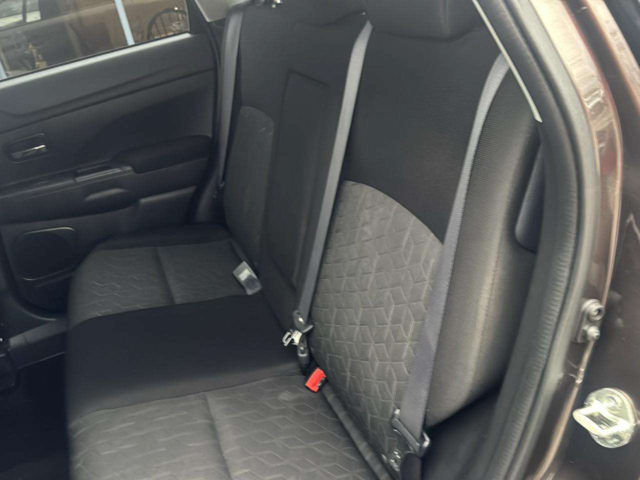 Mitsubishi Outlander Sport 2.0 ES CVT 2021