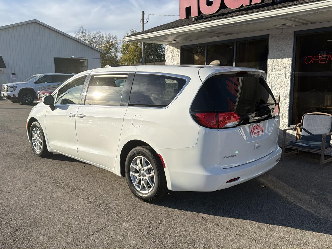 Chrysler Voyager LX 2023
